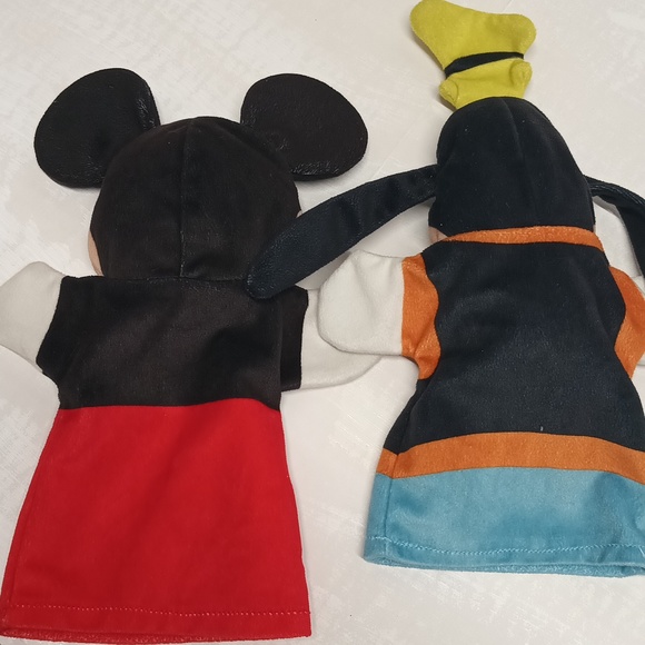 Melissa & Doug Mickey Mouse and Goofy puppets 10 inch ages 2+ - Picture 4 of 5